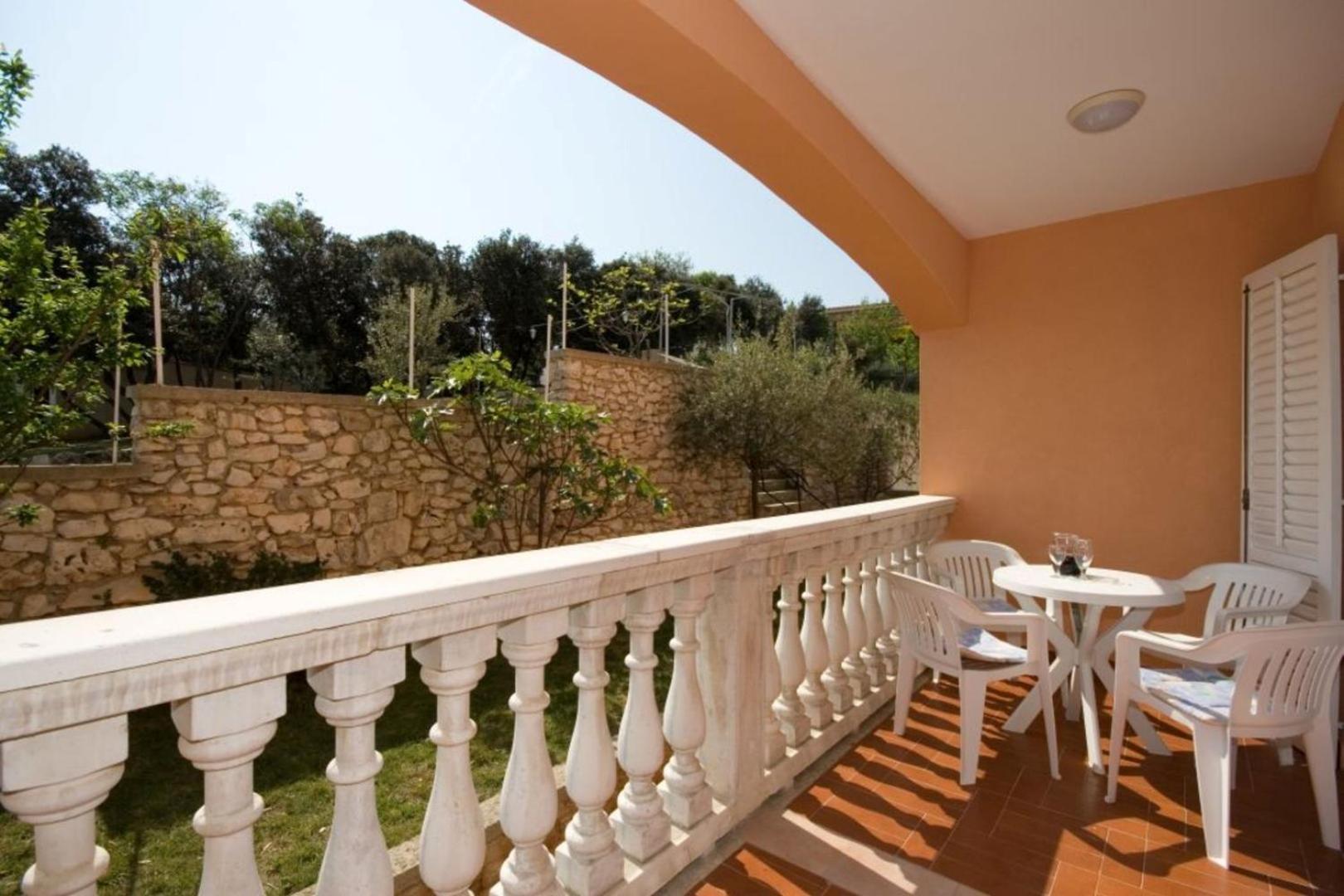 Sunny Adriatic Apartments Valentin Врсар Экстерьер фото