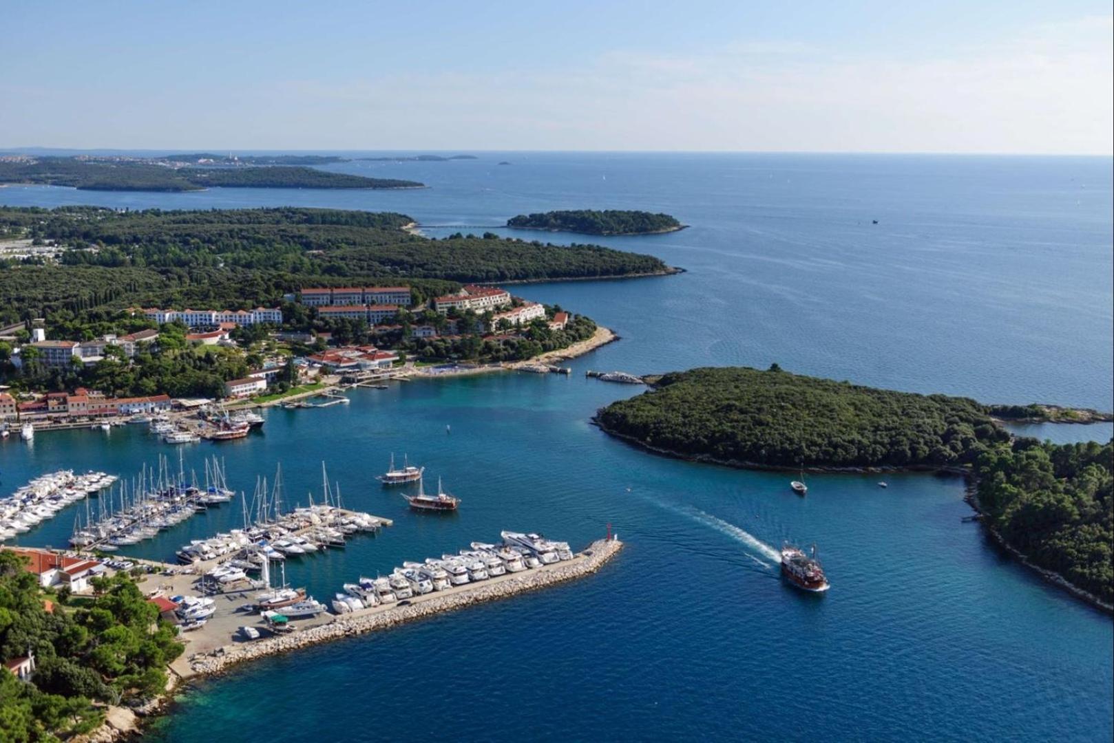 Sunny Adriatic Apartments Valentin Врсар Экстерьер фото